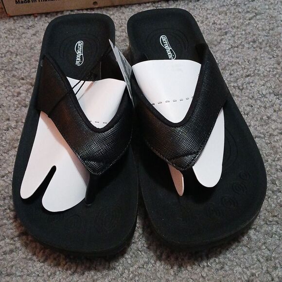 Aerothotic black sandals  Sz 7 NWT and comes with box - Picture 2 of 9